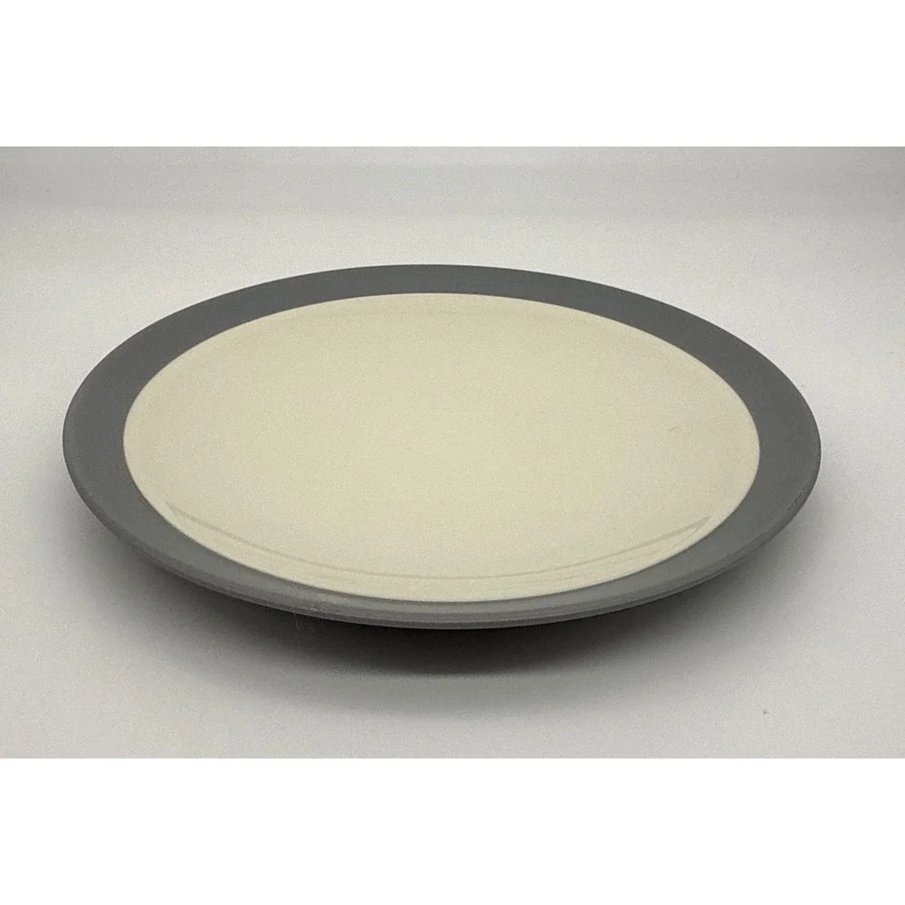 Noritake Colorwave Slate Gray Stoneware 8.25 Inch Coupe Salad Plate 5107